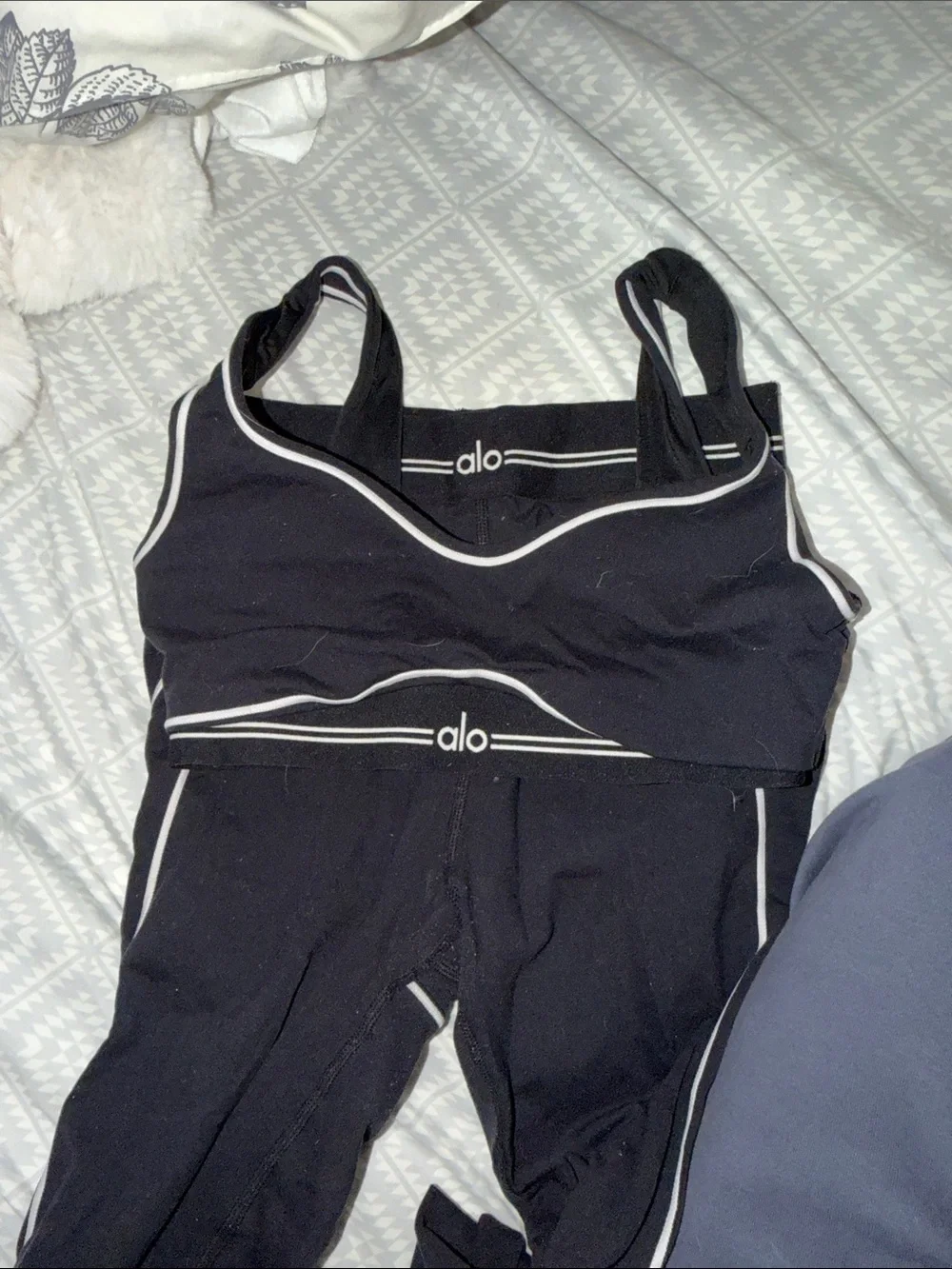 ALO Yoga Black Sports Bralette with White Piping